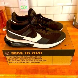 Nike Air Max Pre Day 11.5